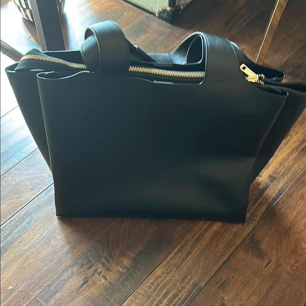 Viral target work bag Black Leather Tote Bag